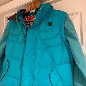 DC Women's Snowboard Jacket in Teal